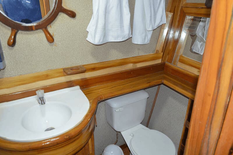 Lower deck - View 7