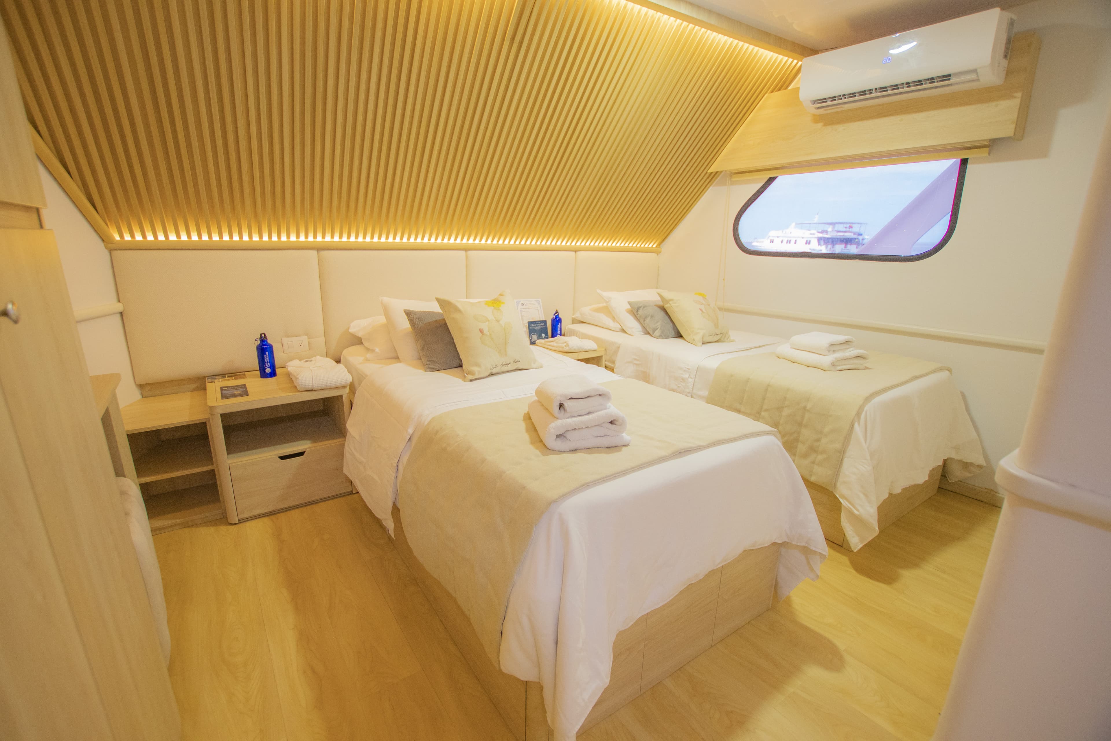 TWIN OCEAN VIEW (MAIN DECK)  - View 2