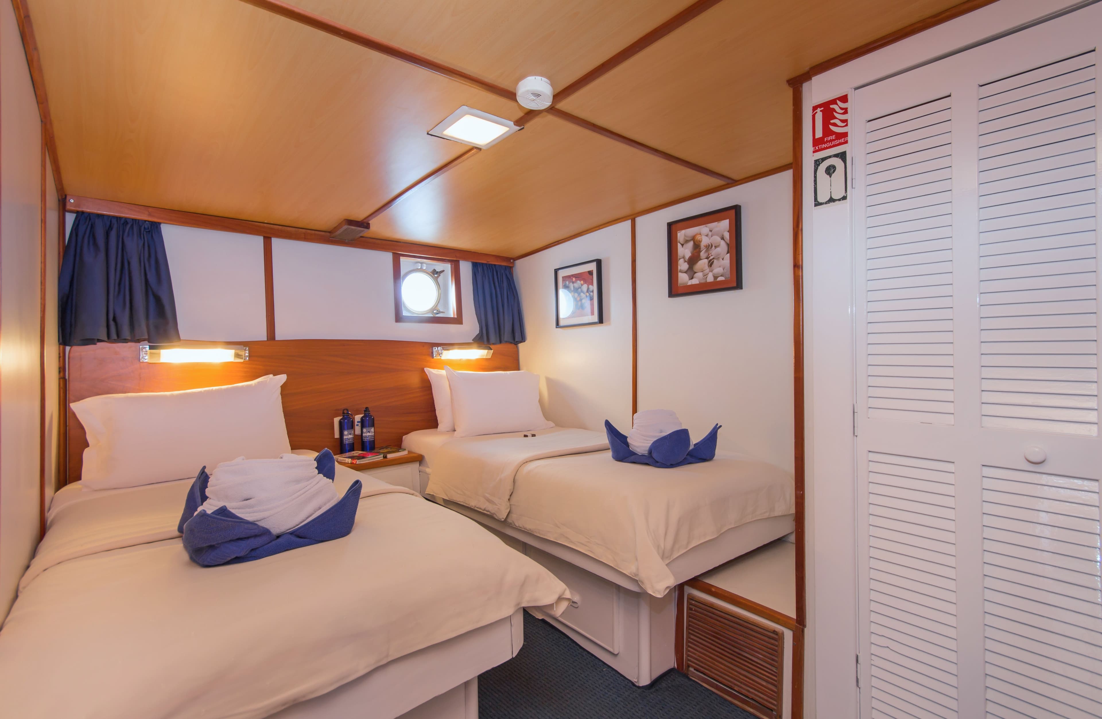 Twin cabin 4 (lower deck) - View 1