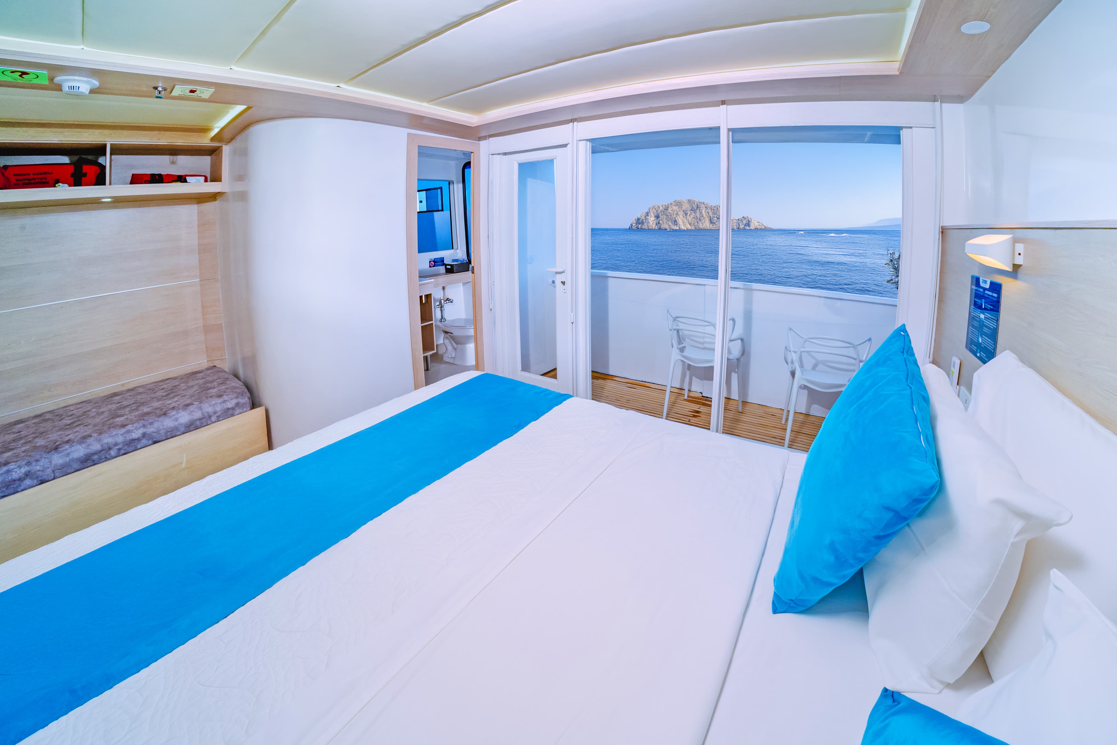 Twin Stateroom - View 3