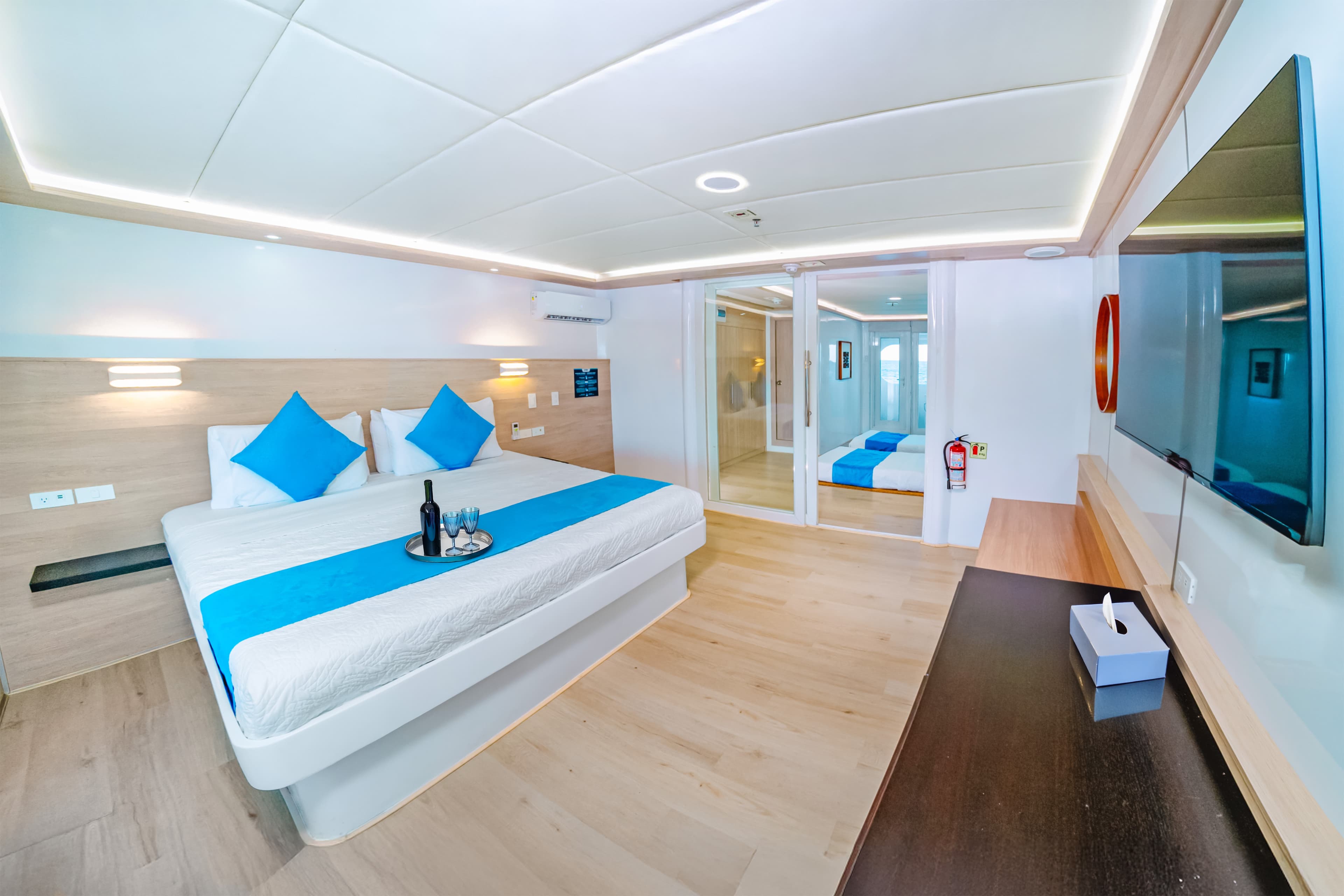 Master Suite  Cabin