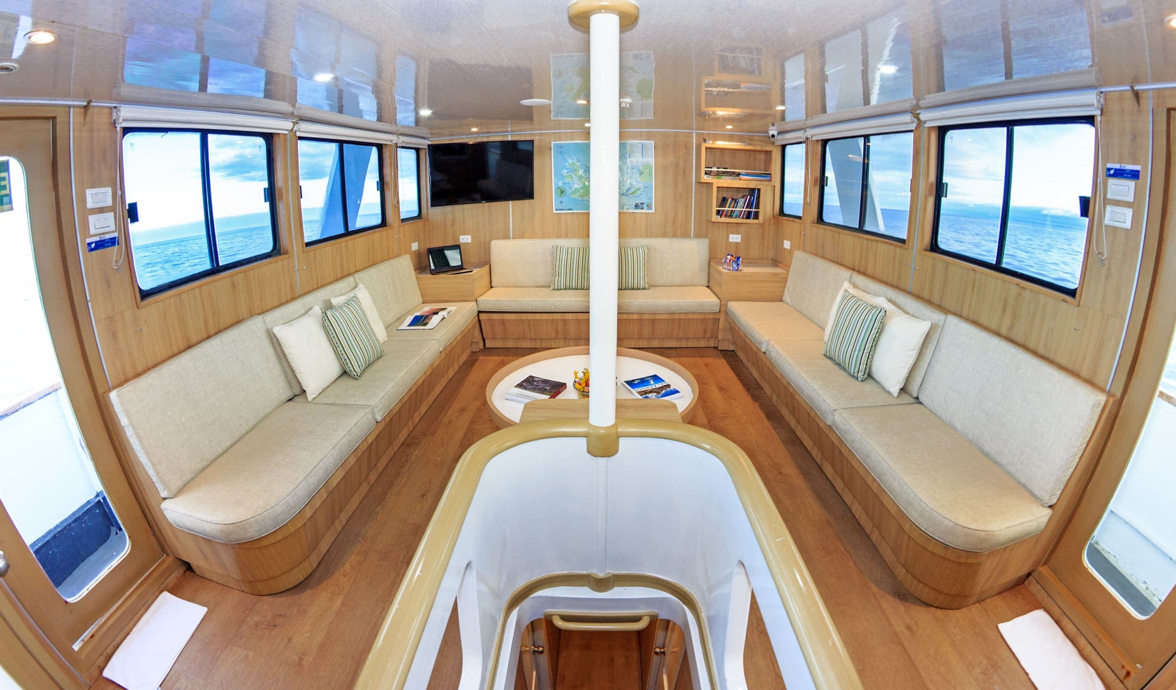 Aqua - Interior View
