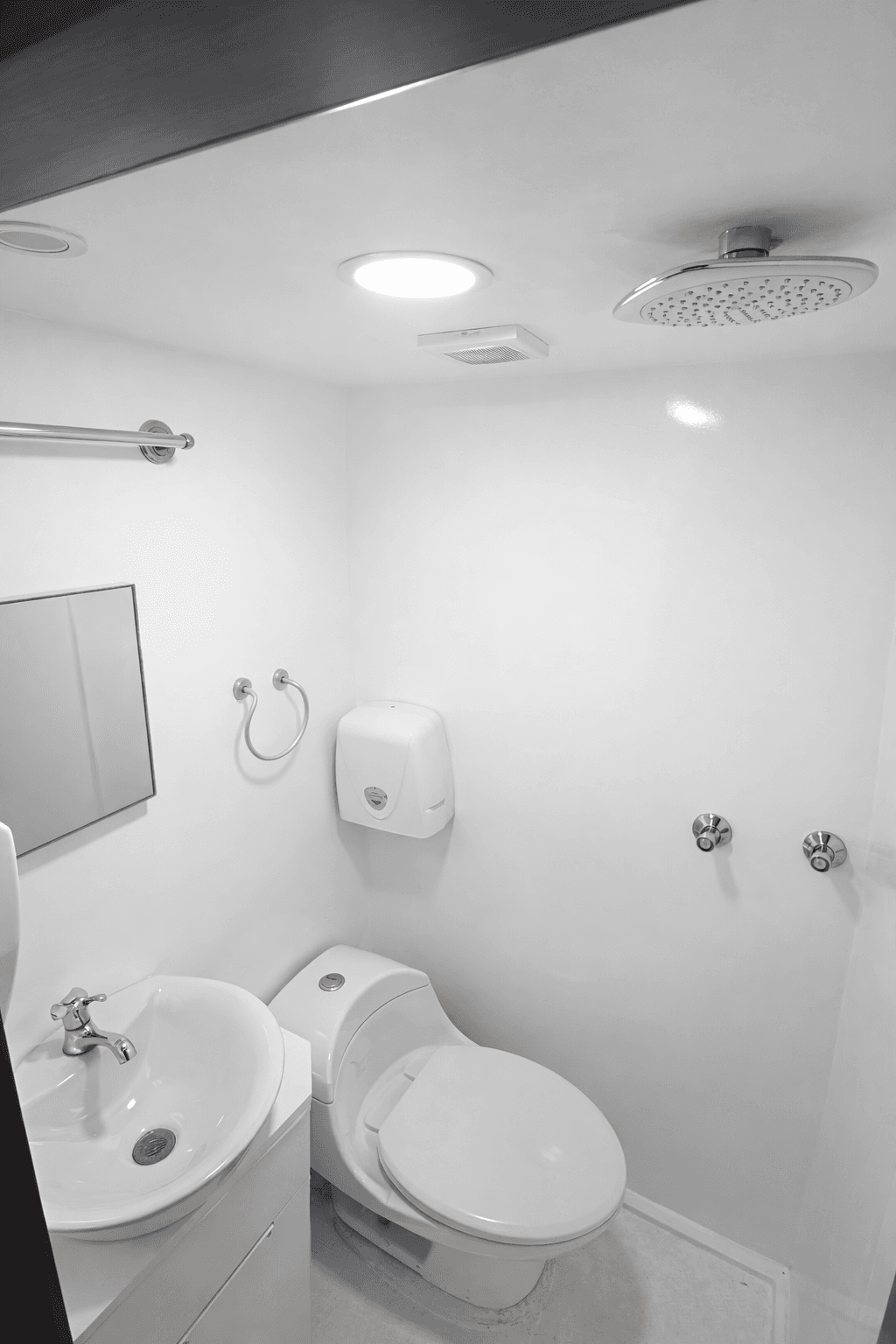 Individual cabin with shared bathroom without supplement - View 2