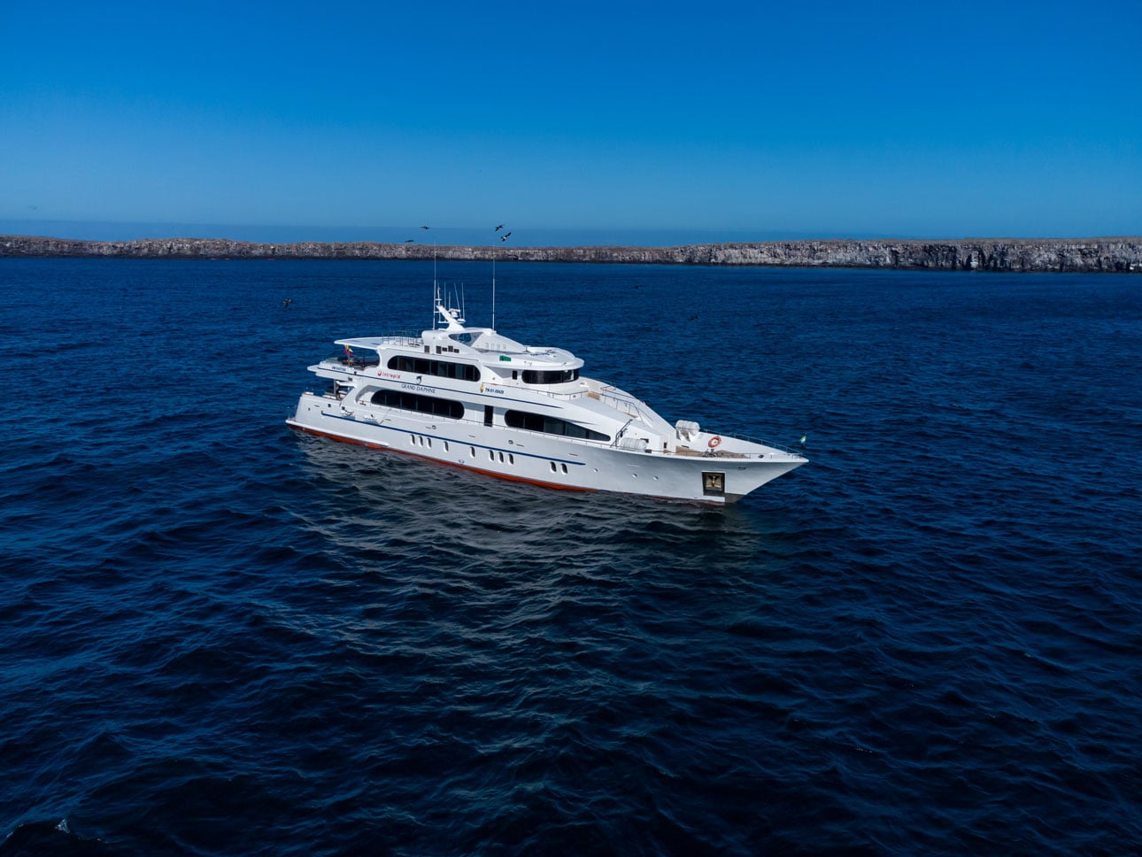 Grand Daphne - Main View