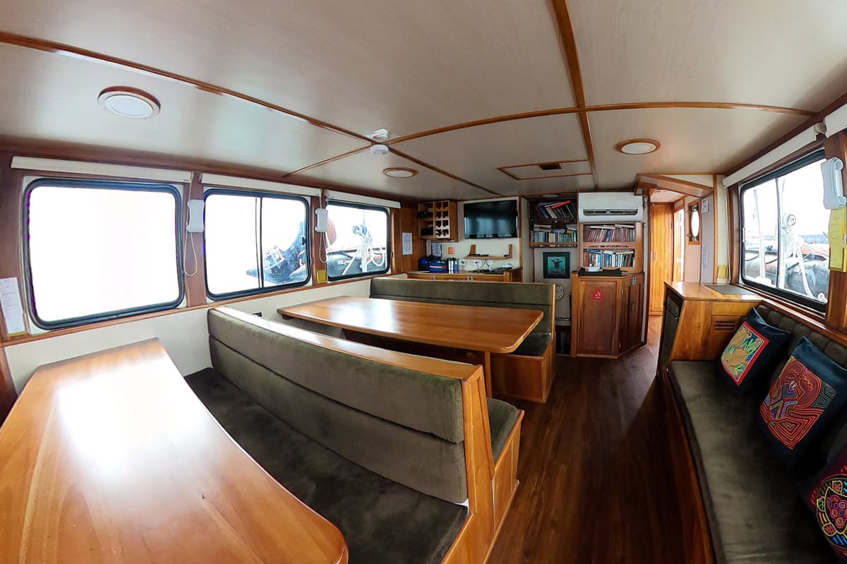 Samba - Interior View